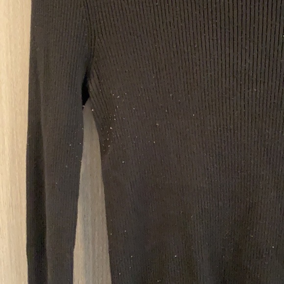 ❗️BOGO❗️Black Turtleneck - Picture 7 of 9